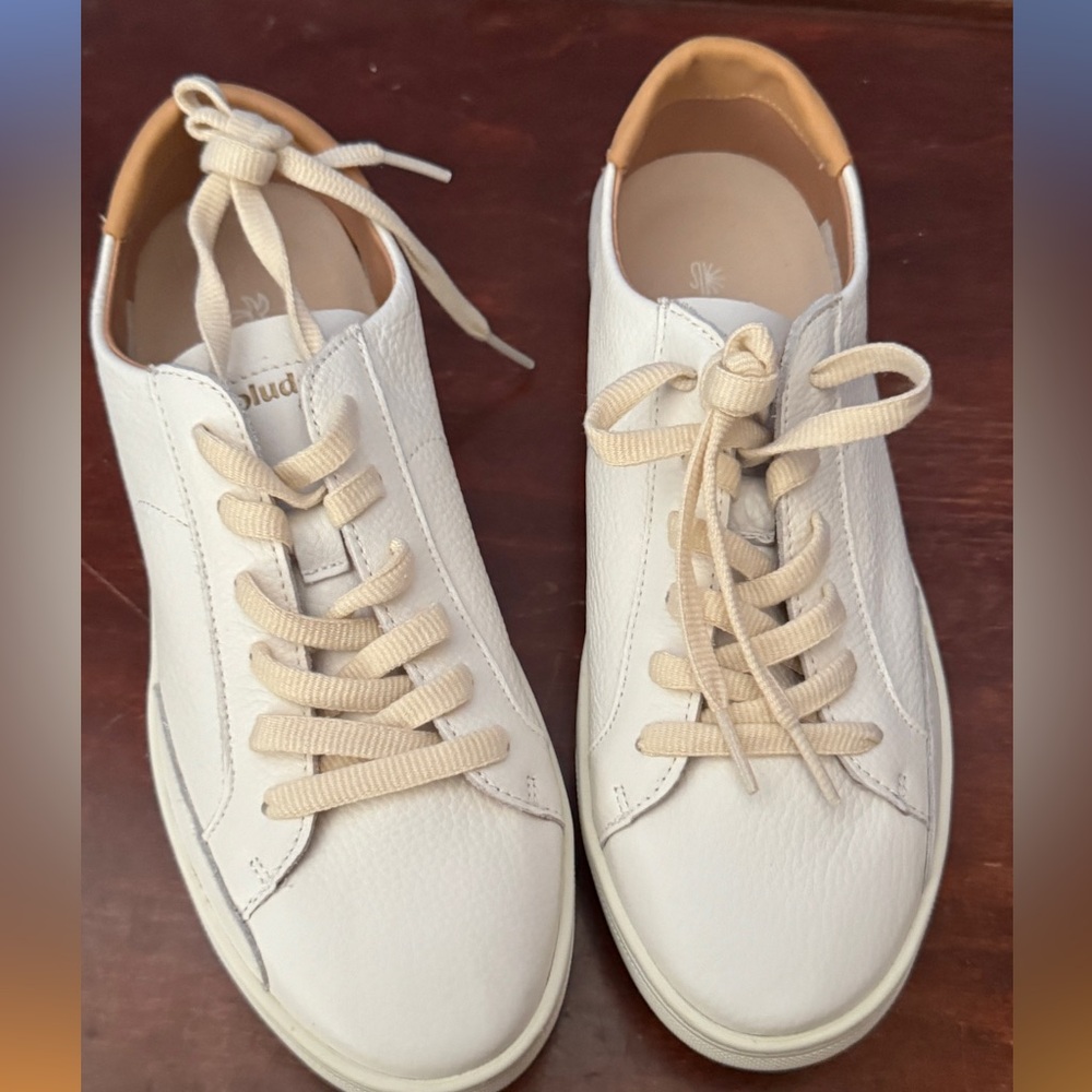 Soludos White Leather Sneakers with Beige Accents